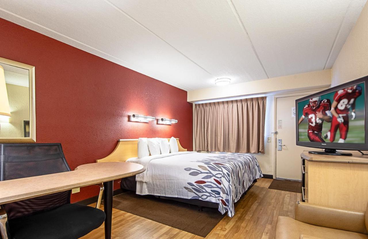Red Roof Inn Charleston West - Hurricane, Wv Teays Valley Екстер'єр фото