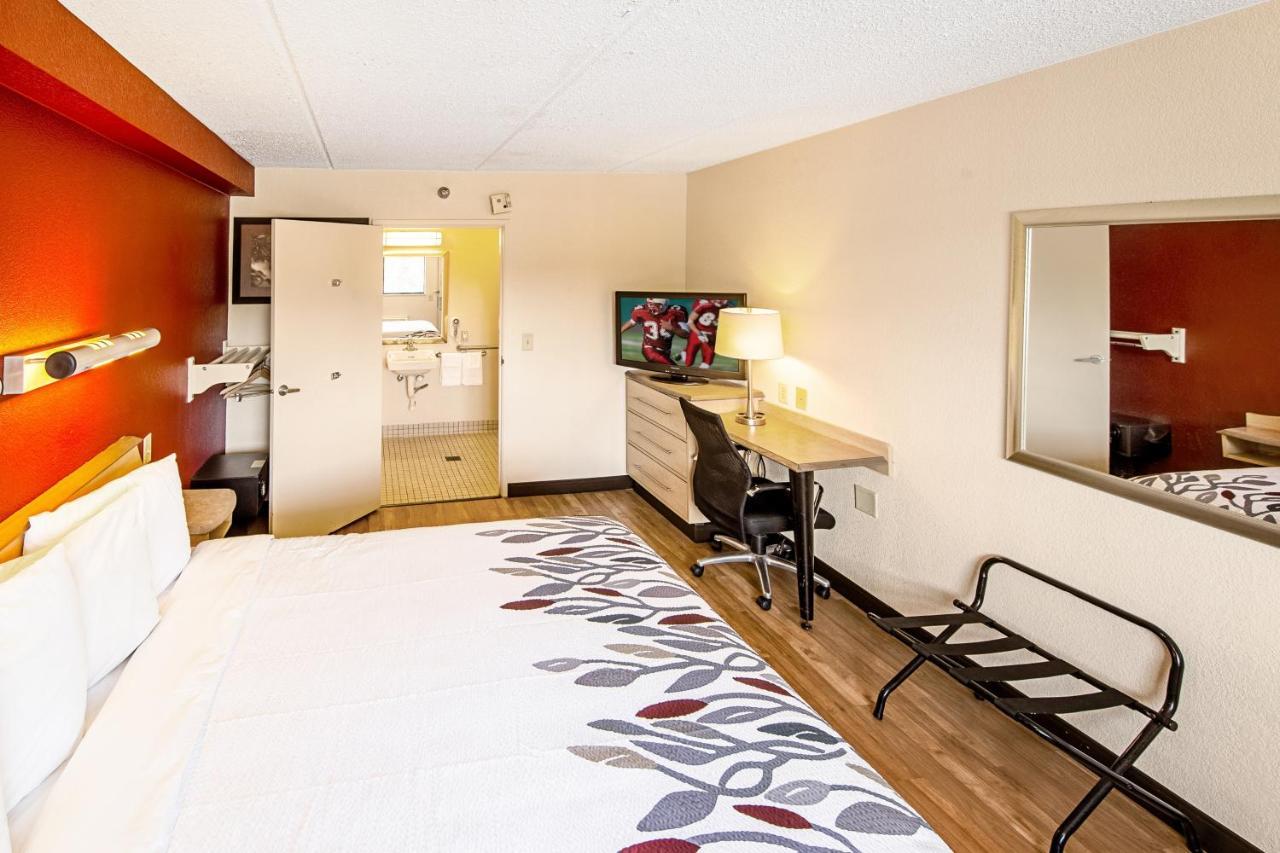 Red Roof Inn Charleston West - Hurricane, Wv Teays Valley Екстер'єр фото