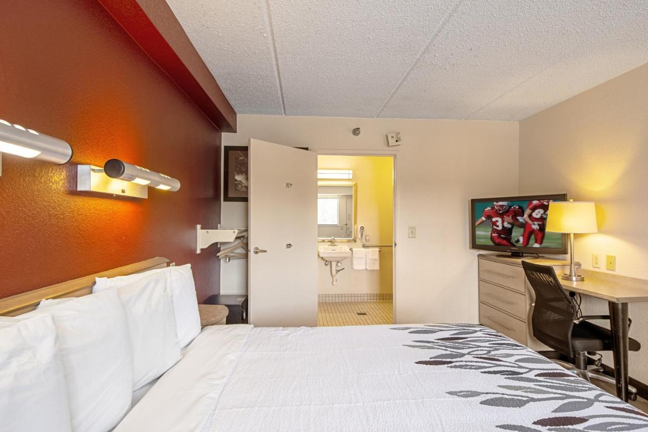 Red Roof Inn Charleston West - Hurricane, Wv Teays Valley Екстер'єр фото