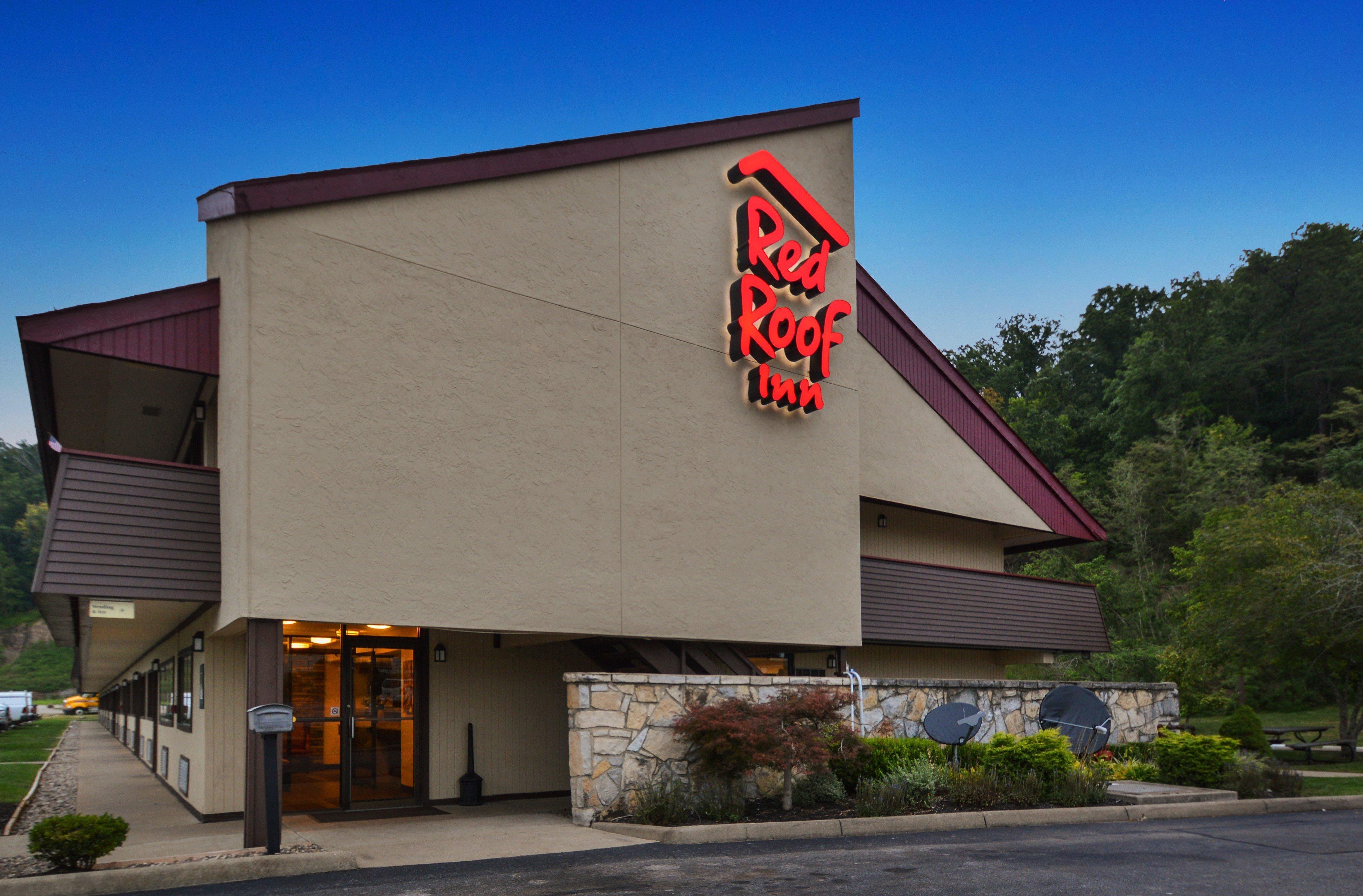 Red Roof Inn Charleston West - Hurricane, Wv Teays Valley Екстер'єр фото